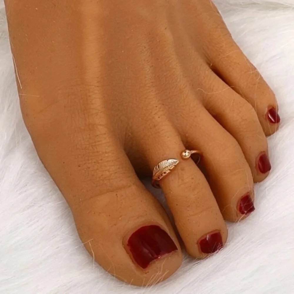 Leaf Toe Ring Golden Adjustable Cuff - Picture 1 of 7